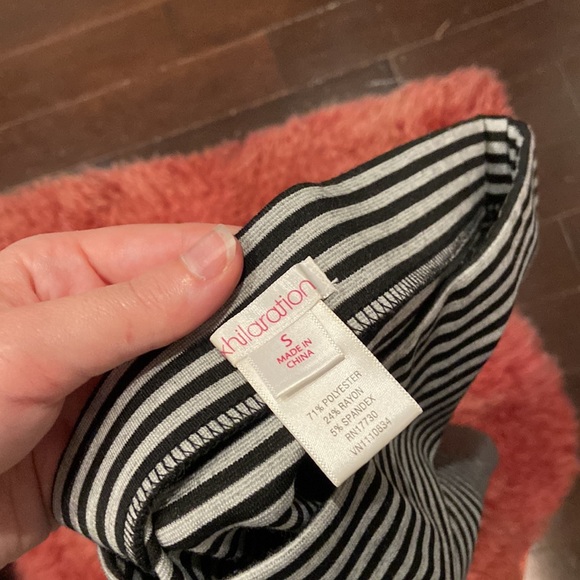 Low Price Like new bodycon skirt - Picture 3 of 3